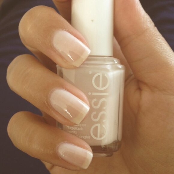 Essie BALLET SLIPPERS #162 Nail Polish Lacquer - Picture 6 of 6